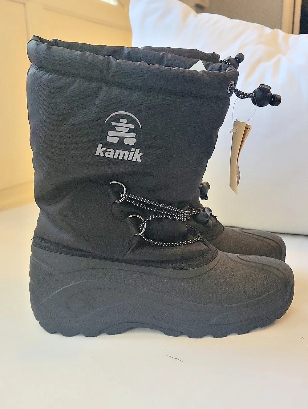 Kamik Black Winter Boots NWT